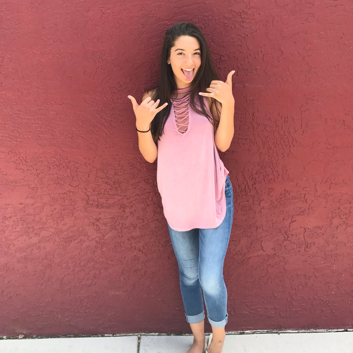 Saaapir3's tweet image. Bc I don't post on twitter and I missed my girls 💕💕