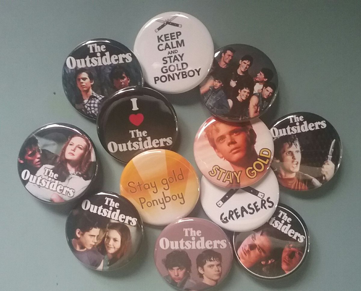 jafyke's tweet photo. Lucky to know an entire family who loves The Outsiders as much as I do! #willteachittilretirement #staygold #THXMelvins @se4realhinton https://t.co/m51Bv44oyL