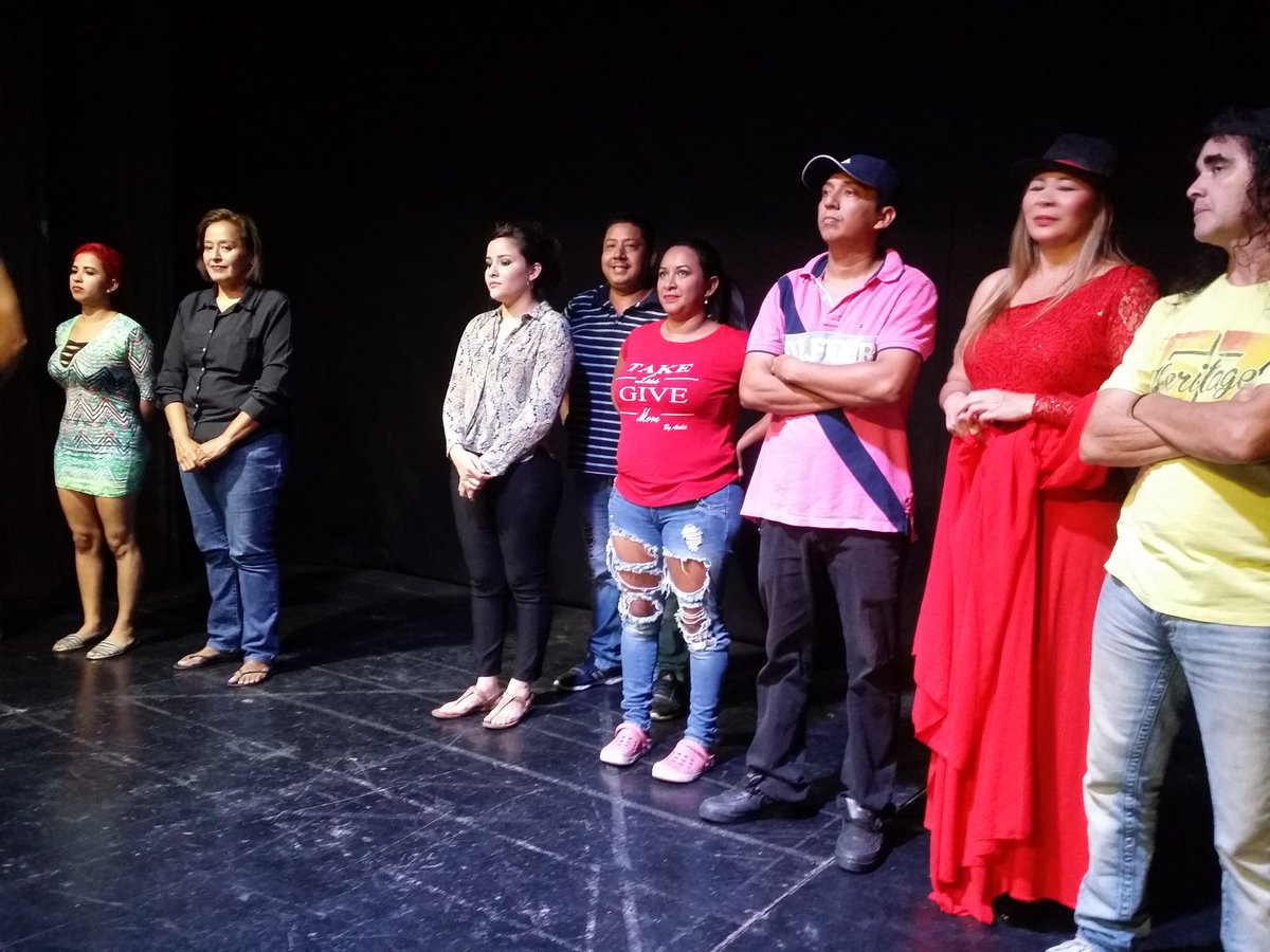 _TeatroDelAngel's tweet photo. Comedia #UnGuayacoEnHollywood Mañana viernes 21H00 reserva con tiempo al 2380585 https://t.co/HdtdkdF5nV