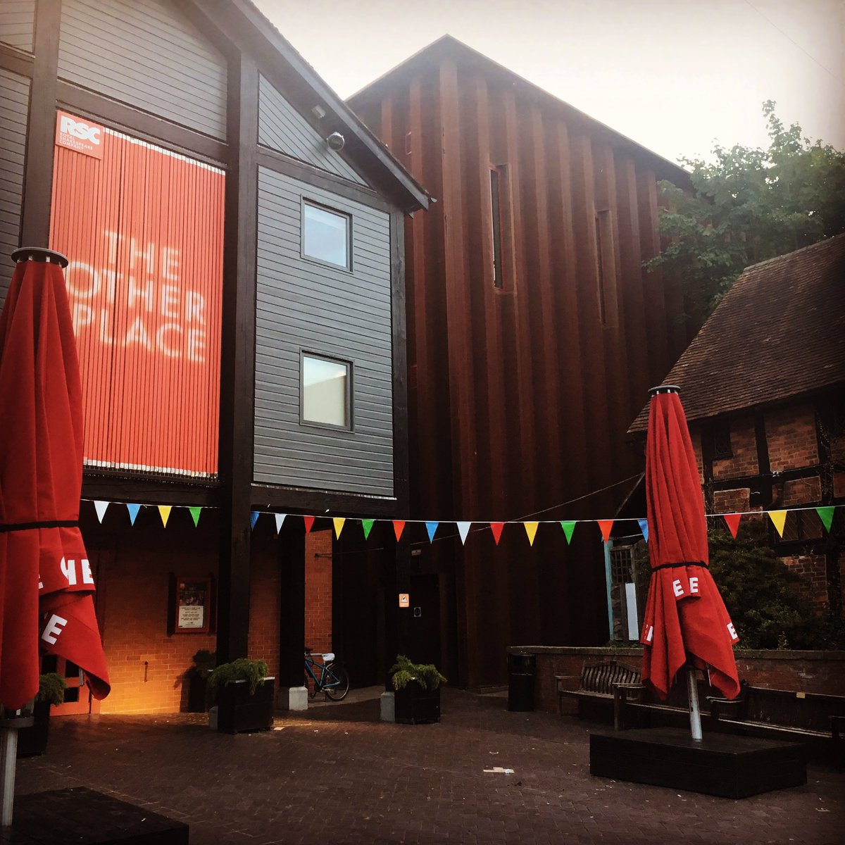 ActionEmporium's tweet photo. A great night at RSC #StageFightClub last night & tomorrow we'll be announcing some exciting news about the class! https://t.co/RMlCbl7kKP