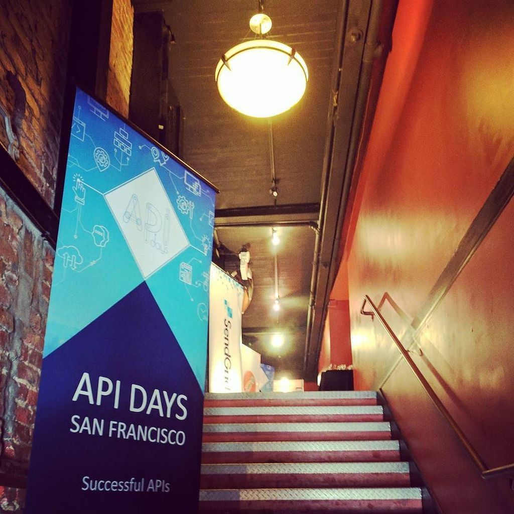 beatthetar's tweet image. Had a great time at APIDays SF learning  about #successfulapis #siliconvalley #sf @musicoins ift.tt/2ukC4xZ