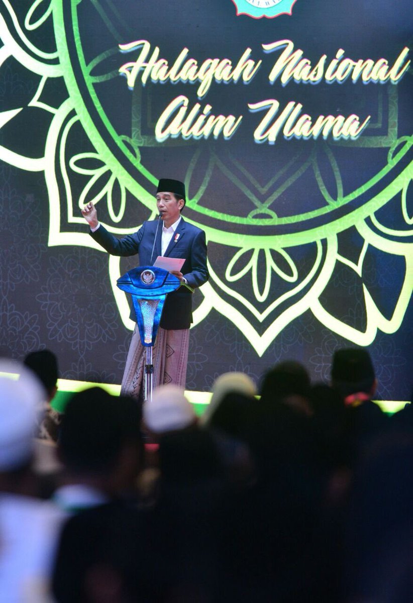 Joko Widodo (@jokowi) on Twitter photo Islam radikal bukan Islam bangsa Indonesia. Islam Indonesia menjadi contoh bagi negara2 lain -Jkw Islam radikal bukan Islam bangsa Indonesia. Islam Indonesia menjadi contoh bagi negara2 lain -Jkw
