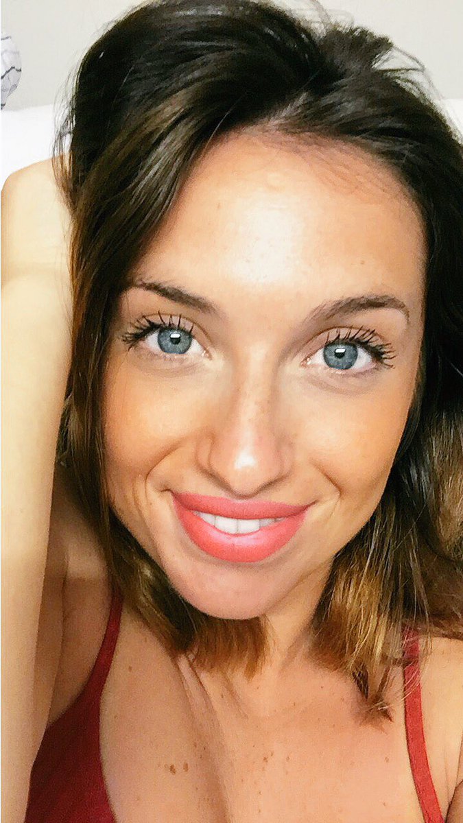 _Chicchina_'s tweet photo. Sorrisi? 🦋
#semprecosì https://t.co/tfHhQA3td0