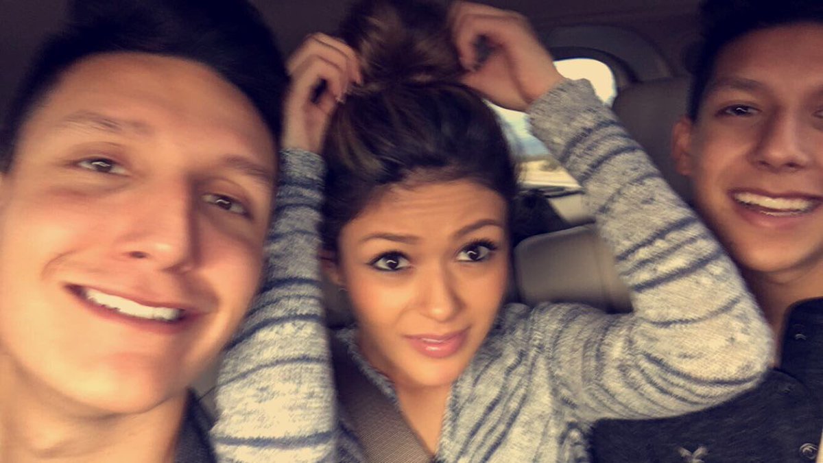 dylan_mtz11's tweet photo. Happy Birthday Sis💙❄️ https://t.co/5A7qt7V8XI