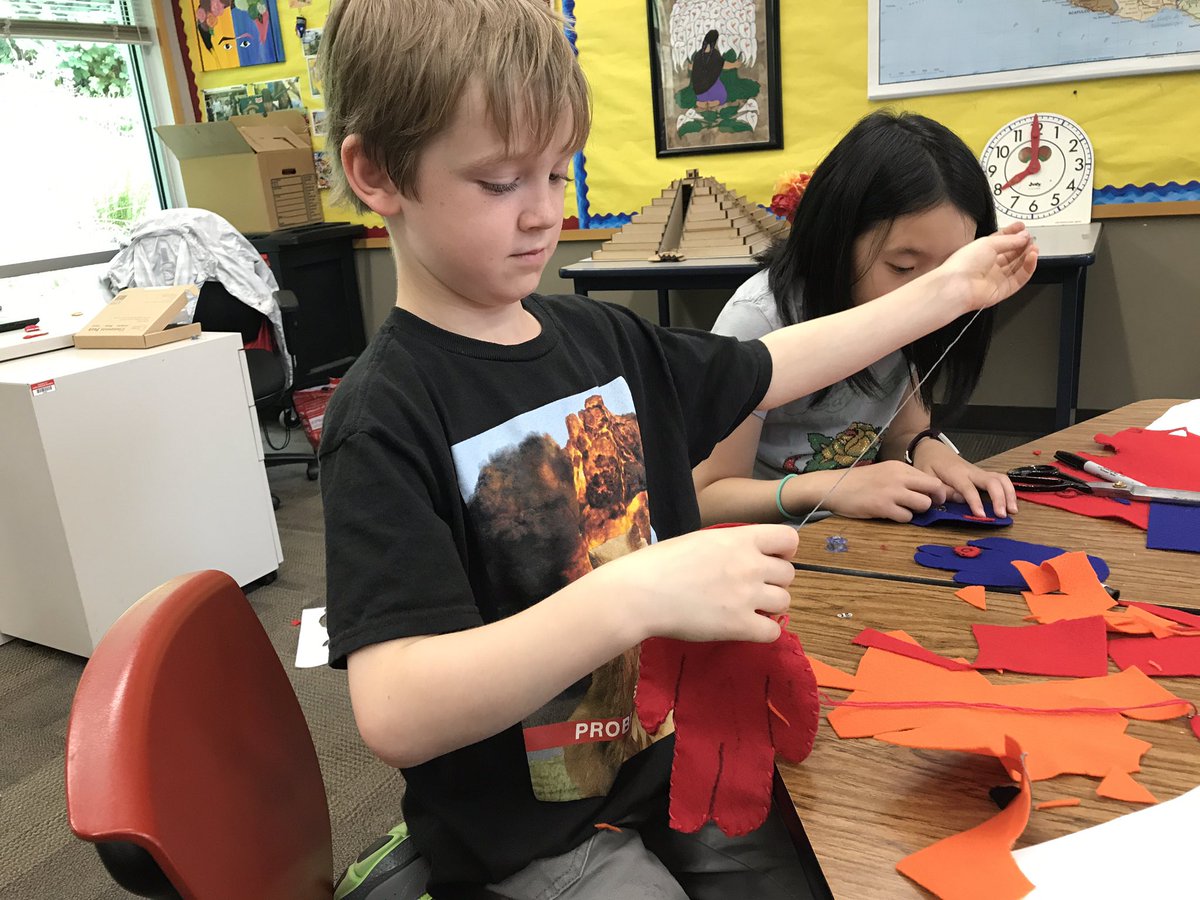 OWS_Summer's tweet photo. #softcircuitsewing campers are working on their light up stuffies! #STEAM #makered #makerspace #makersummer https://t.co/8a0Hs2aGoT