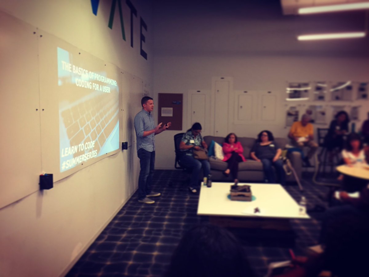 Tech_Elevator's tweet image. Summer Series UX Workshop kicks off with Instructor @jtucholski #codingconcepts