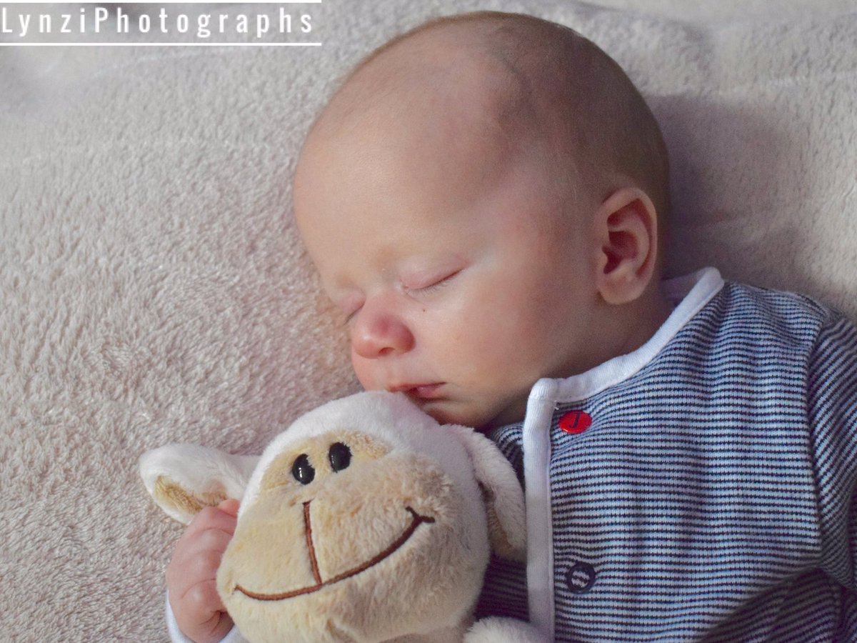 LynziPhotograph's tweet photo. My first baby shoot! #photography #BabyPhotography #nikon #babyboy #babies #DSLR #DSLRPhotography #camera #baby #children #memories #capture https://t.co/7dYDOsgeVX