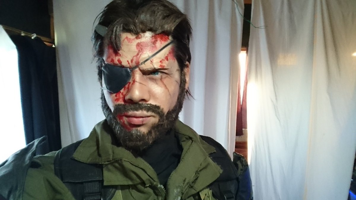 バァドゥ على تويتر メタルギアコスプレ ヴェノムスネーク 最高のメイク 今までで一番そっくりでびっくりしております D メイク Mgsasaki さん ありがとうございますm M