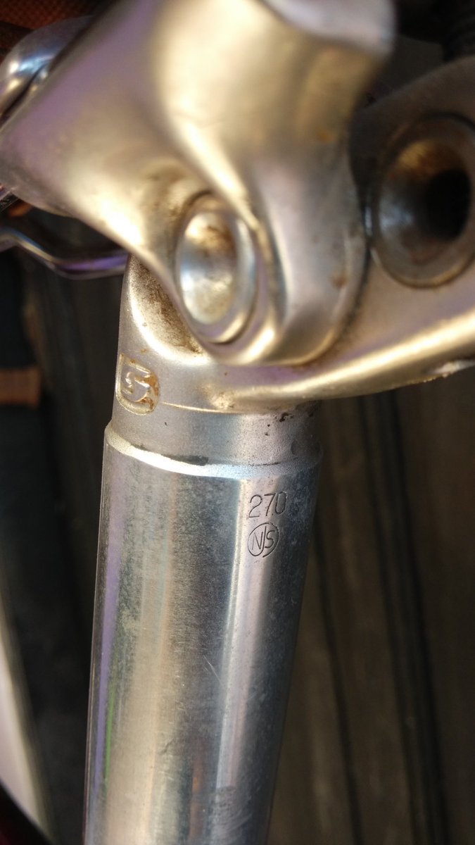 aries_putra_'s tweet photo. WTS carlton track Frame set size 55
3,5jt nett Full part, (Exc:wheelset)
Cp:082140438728, line:aarisputraa 
#fnfjb #rbjb https://t.co/6eiyE7V5CI