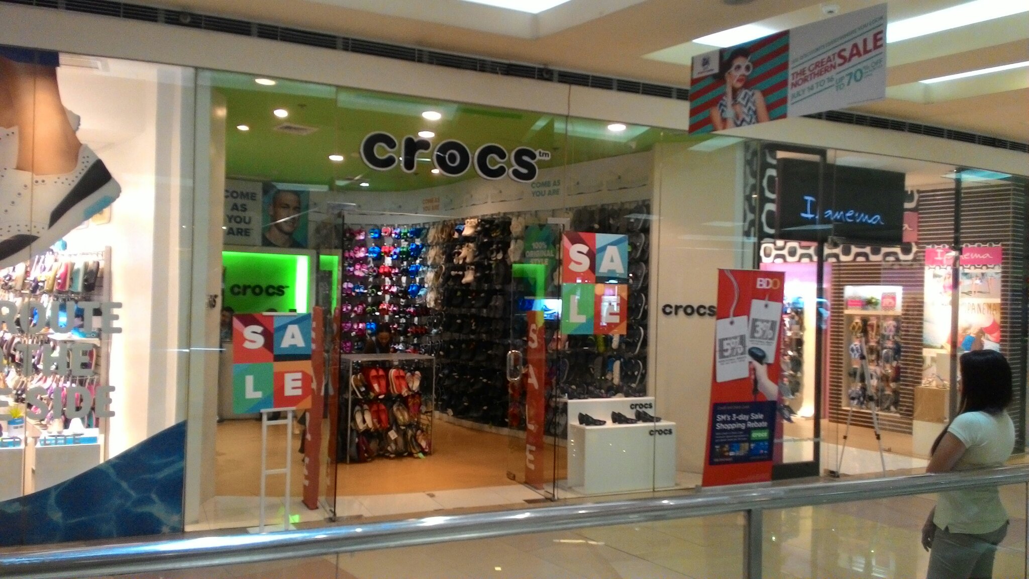 crocs outlet store philippines