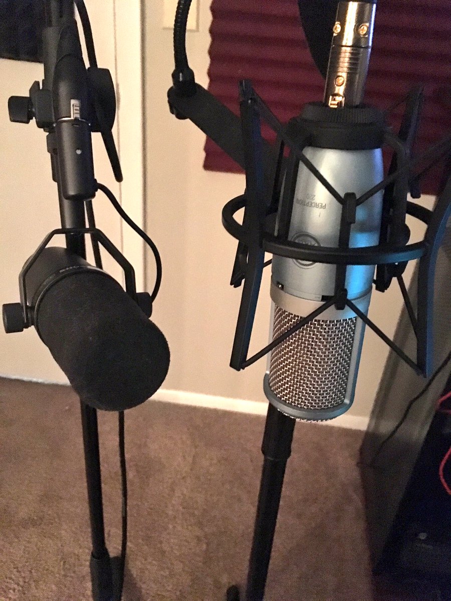 NateGMixedIt's tweet image. Wonderful mic combination for vocals, anything acoustic, hell even brass in the right context. Sorta in a XY config #mictechnique #recording