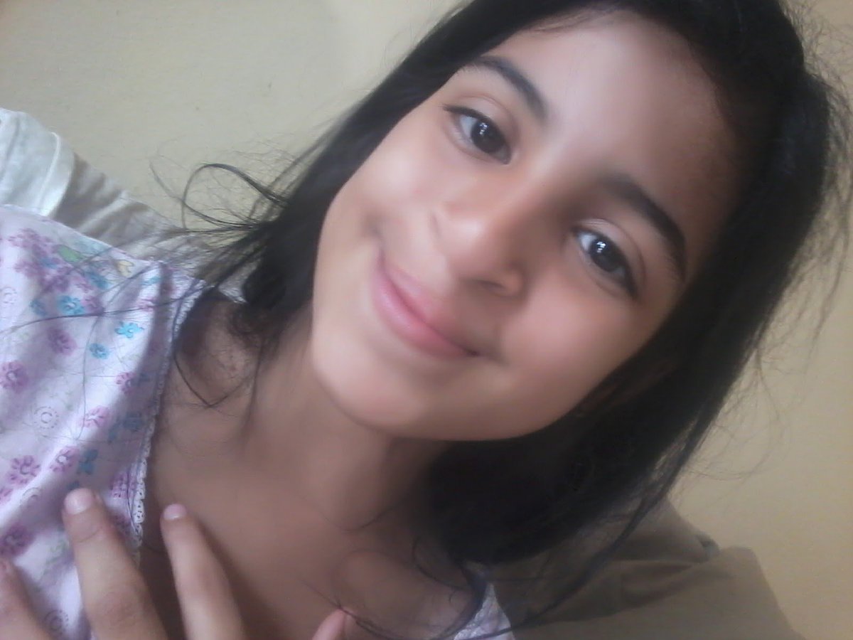 BruneYarin's tweet photo. @operationsmile Hola yo soy yara y tambien soy opercion sonrisa ❤💙❤💙 https://t.co/thSQlDDGmA
