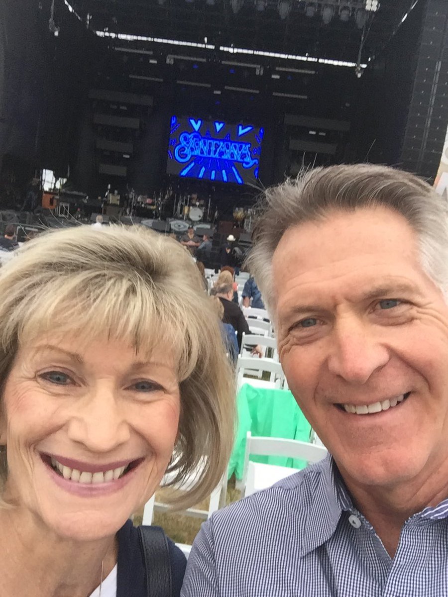 debjohnbow's tweet image. #SantanaAtTheLake