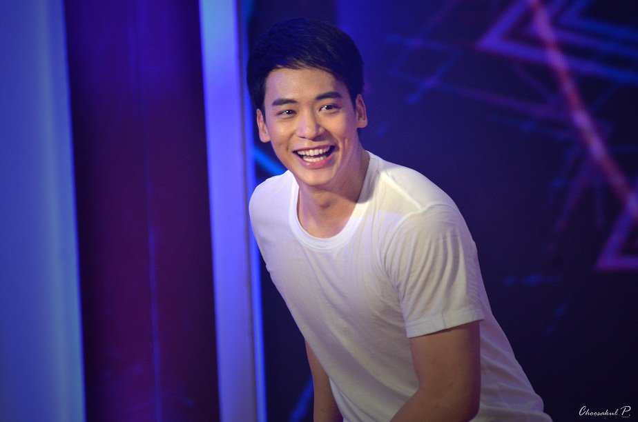 DG_BIEFAN's tweet photo. Smile π#biesukrit_w #biesukrit #Thecreativity #makrohoreca https://t.co/ubspLH3U4n