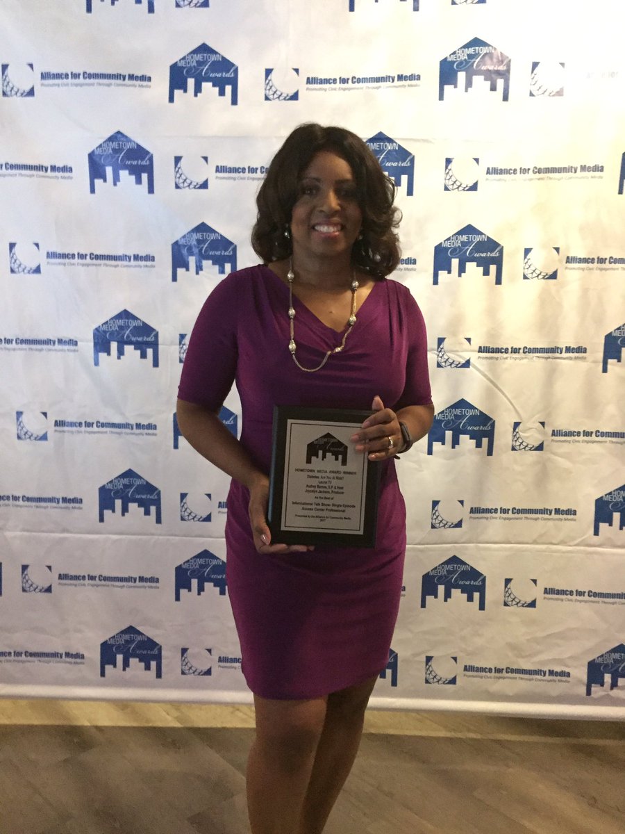 LaurelTVorg's tweet image. Laurel TV picks up 2 Hometown Media Awards at the #ACMmpls conference in Minneapolis. This is what community media looks like!