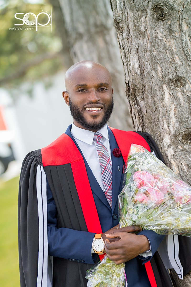 DanielFricks's tweet photo. #SenecaGrad2017 https://t.co/lRGxhEjFQh
