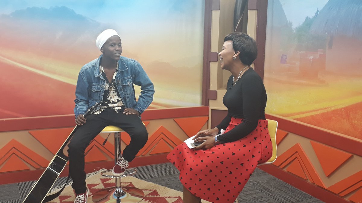 PhilTheMusical1's tweet photo. Interview session gone well @KamemeTvKenya cc @JamhuriFestival https://t.co/z7kF3zb47g