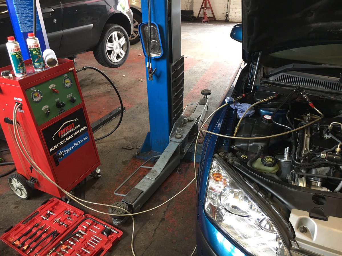 navfortron's tweet photo. @FortronIntlUK @FordOCuk #Injectormax #FridayFeeling #keepitclean 06 Mondeo Injector Service and Induction clean J&B Autos Nottingham https://t.co/sL9dLIzqBi