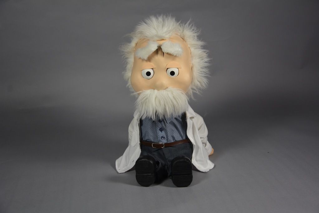 Meet professor 'Know It all' - an OPSORO skin made by Alicia Teerlinck and Natan Doms, students from UGent. What skin would you make?