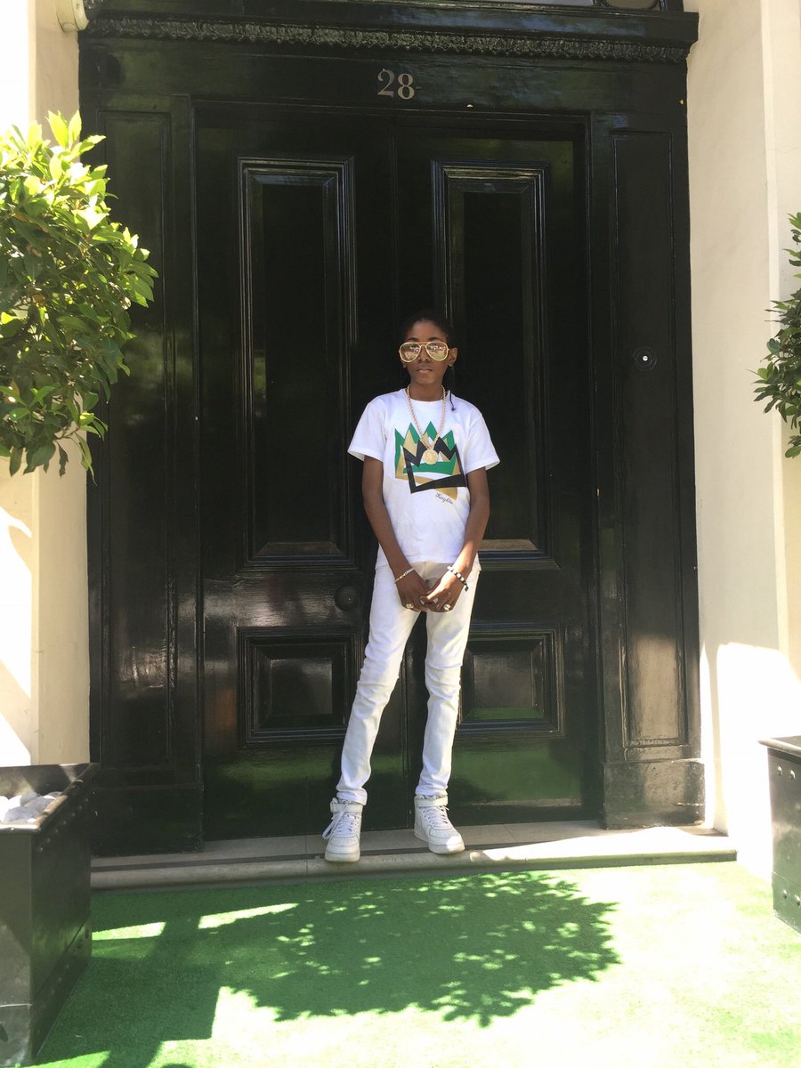 King_Che9's tweet photo. King Che the brand #youngpreneur #kingche #thebrand https://t.co/a0PWtJINCK