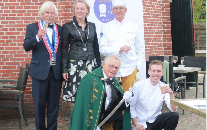 Restaurant De Molenaar in Onderdendam treedt toe tot Euro-Toques dlvr.it/PVVG9J