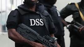 MobilePunch's tweet photo. Sambo’s house raid: Whistle-blower arraigned, remanded in prison
https://t.co/lRWtprnMwM https://t.co/92kIlmYIR2