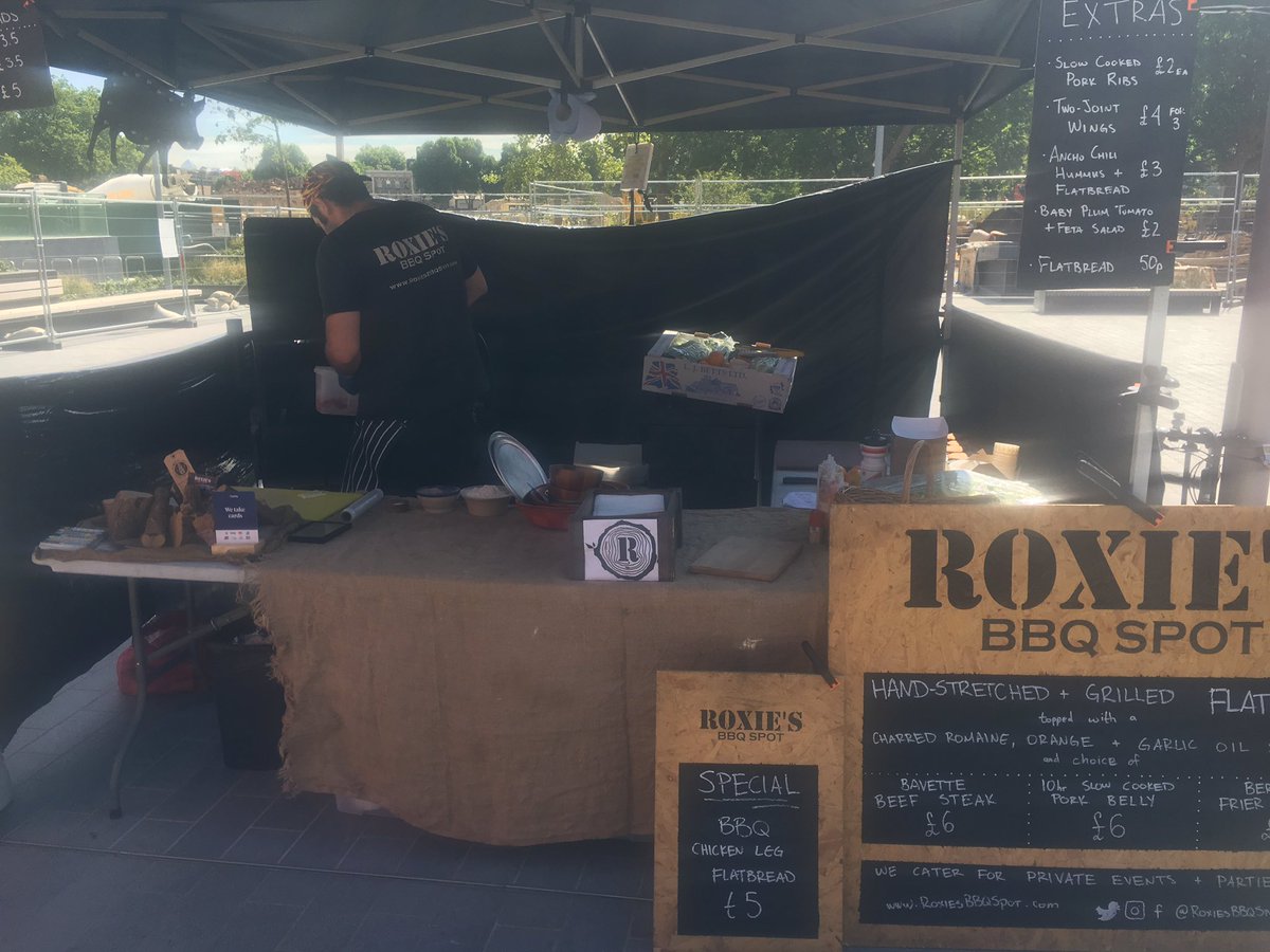 Lunch just got more interesting! Today at Castle Square next to <a href="/theartworksuk/">The Artworks</a> 11am-6pm
<a href="/AzafranLondon/">Azafran London</a> 
<a href="/RoxiesBBQSpot/">Roxie's BBQ Spot</a> 
<a href="/Wannapull/">Wannapullcatering</a> 
#London