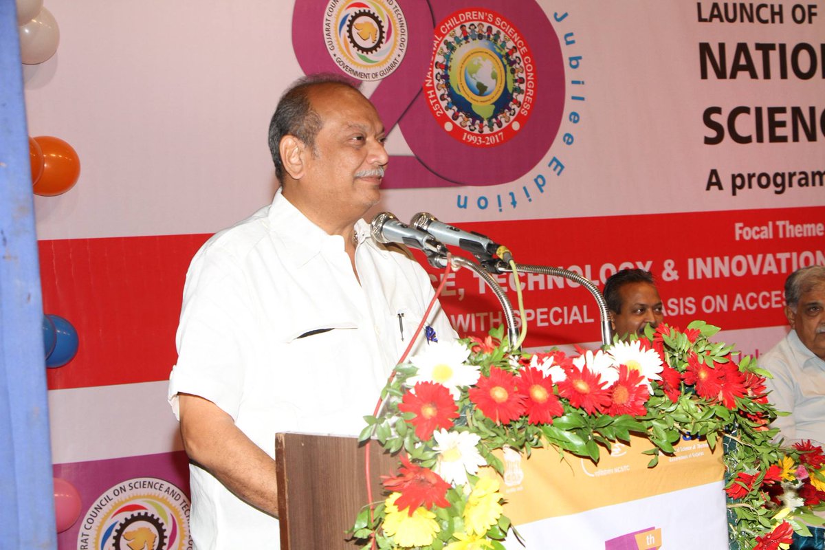 narottamsahoo's tweet photo. Hon Minister of State for Higher & Technical Education, Gujarat graced #NCSC2017 launch program & urged the students to become a scientist. https://t.co/TIKhqABArF