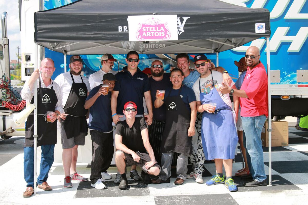 BelgianWeekDC's tweet image. Enjoy the day with the #Belgians! Head to @EasternMarket for $6 beers, frites &amp;amp; mussels. We'll see you there 11-4. ow.ly/cdRG30dndyo