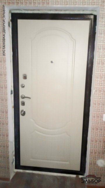 elbor_official's tweet image. Белый цвет визуально увеличивает пространство и эта установленная в Воронеже дверь яркое тому подтверждение. #эльбор #стальныедвери