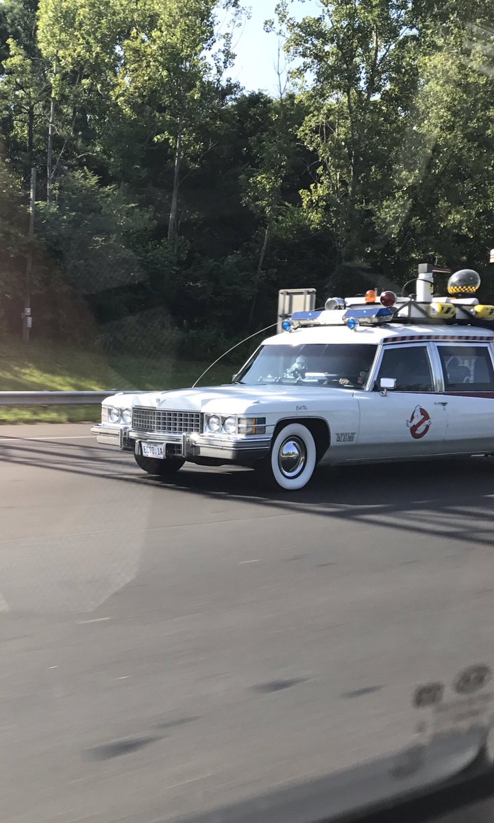 weirdbeerguysc's tweet photo. Woah passed this on way 2 #CLT 2 Brew #EclipseBeer 4 @columbiasc Eclipse Weekend! #WhoYaGonnaCall https://t.co/tgsUmxpFUF