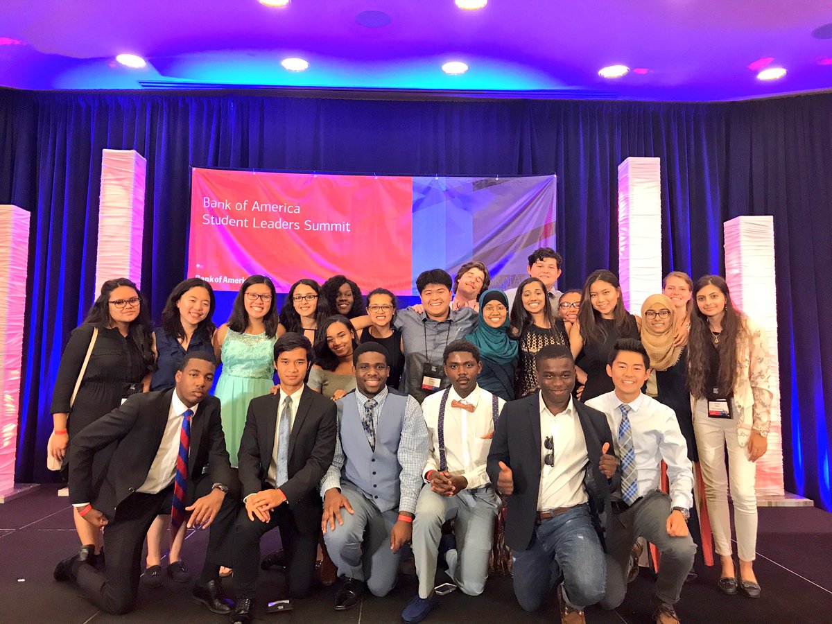 ErinRoseSuth's tweet photo. What an honor and privilege it was to learn from these #BofAStudentLeaders this week. #ServeInspireChange #Workshop10 https://t.co/UvEzSU96Eo