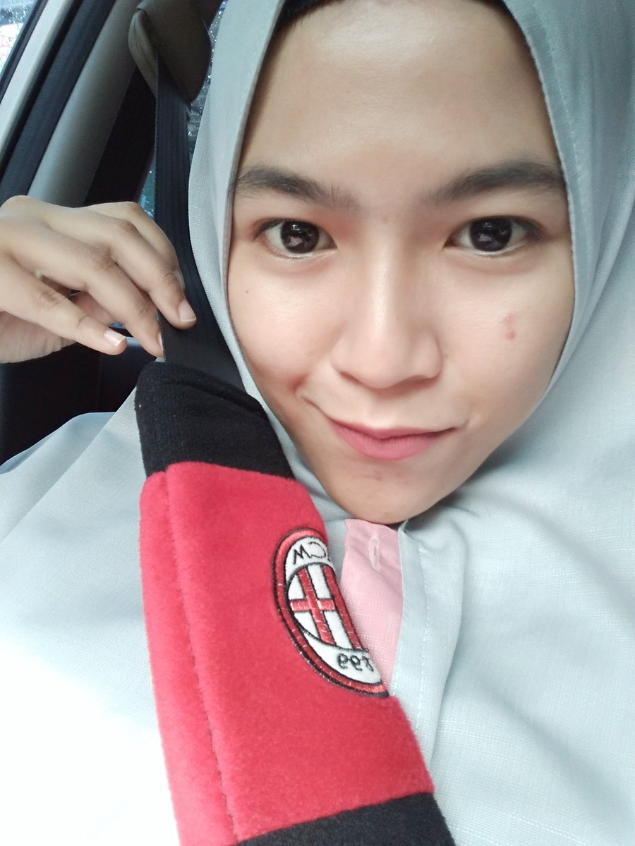 Intanchan_new's tweet photo. Lamaaa gak say hello di twitter 😂😂😂 https://t.co/1sZoZRCujV
