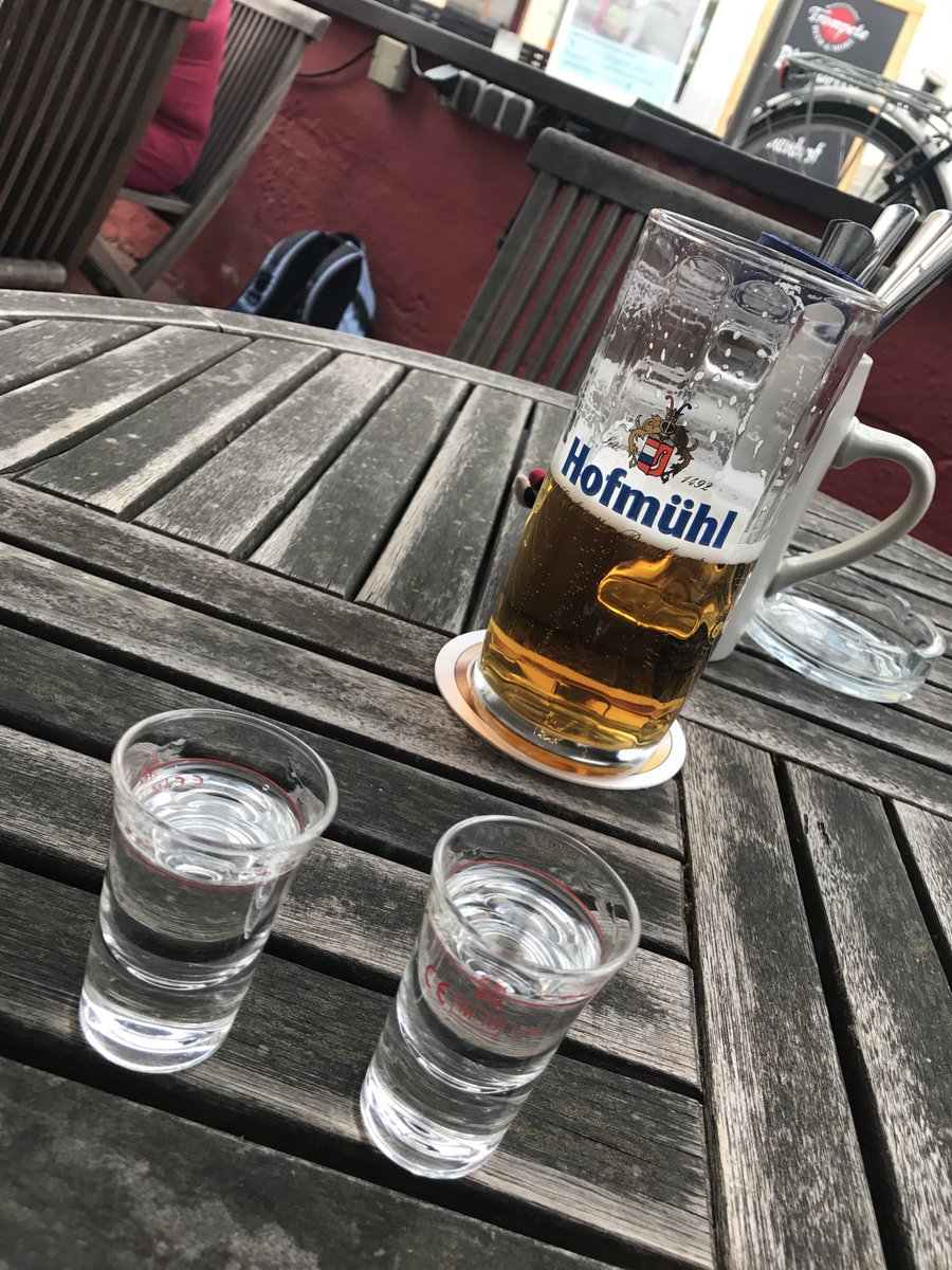 olliMD's tweet photo. Die Bedienung in der #Trompete meint, nach um 12 kein Problem #Hochmoorgeist #Eichstätt #Tradition #TCE14 #TCE15 #TCE16 #Radtour17 @Bauhuber https://t.co/vo6RKyHWud