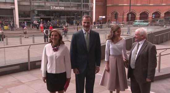 ITNPNews's tweet photo. #SpanishStateVisit #KingFelipe and #QueenLetizia visit the #FrancisCrickInstitute https://t.co/Sjc8SG1J3A https://t.co/mzQr4e1IxZ