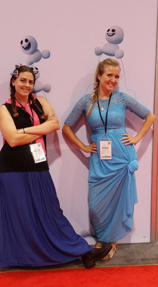 MamasGeeky's tweet photo. In honor of #D23Expo happening this weekend - here I am with my best blogging bud @shelleyvan there in 2015! Can you guess who we are? https://t.co/D8mn6MKKLm