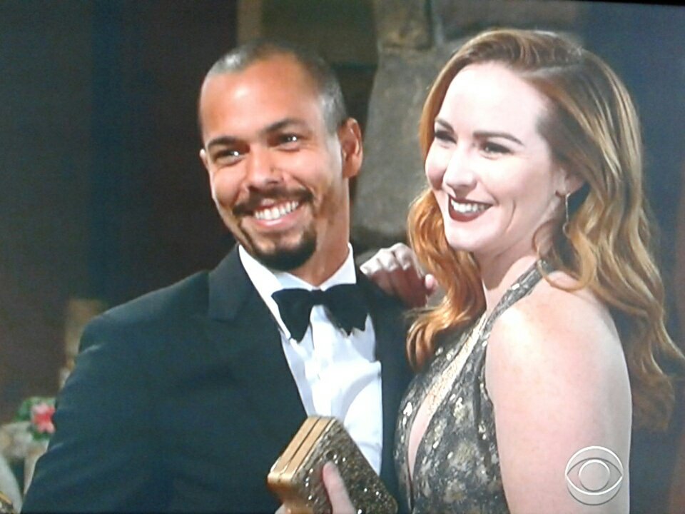MichaelSantang5's tweet photo. #YR Prom picture time📷! Say "cheese" #Devriah! 😆 https://t.co/fpOlIu8C1m