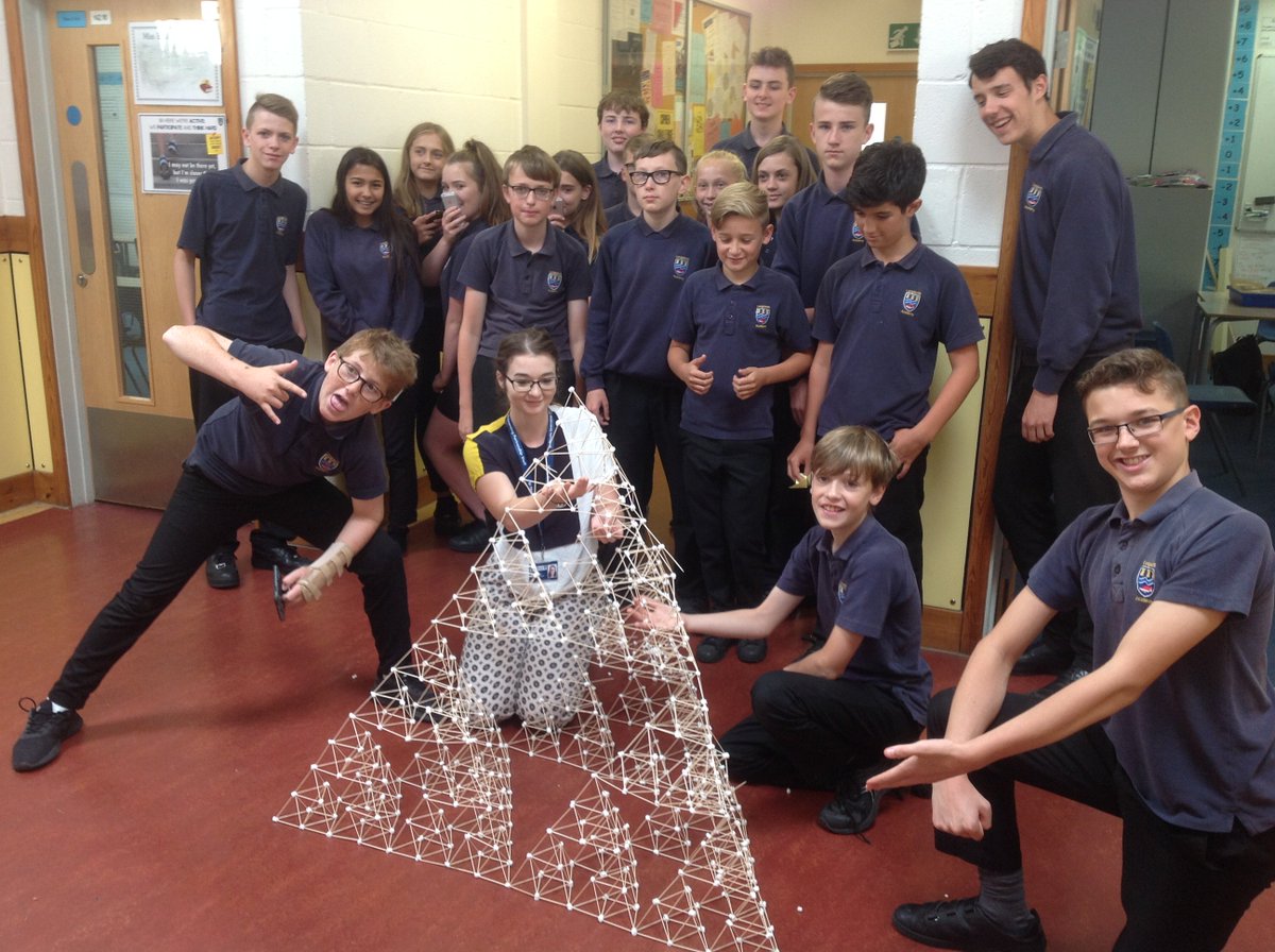 LongsandsMaths's tweet photo. Finished! #sierpinski #fractral #teamwork @LongsandsNews https://t.co/M6BTH2QpKV