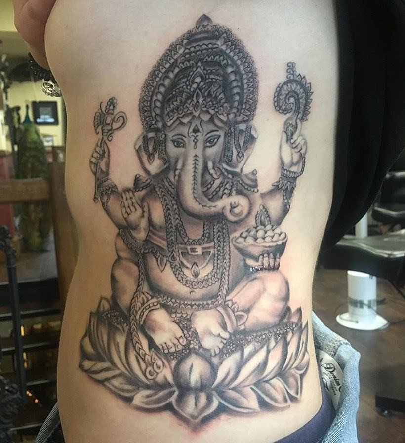 SkinCandyuk's tweet photo. Ganesh piece by our junior, Little Hollie https://t.co/IzAUtAOYik