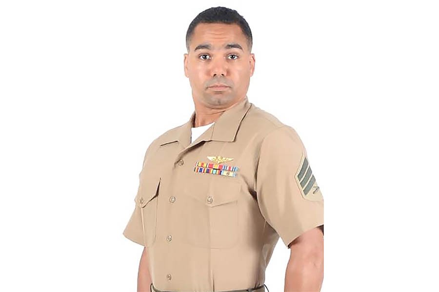 USMC's tweet photo. Honor the Fallen

Sgt. Julian M. Kevianne, 31, with Marine Aerial Refueler Transport Squadron 452

#Fallen16 https://t.co/Hmxld6JE1H