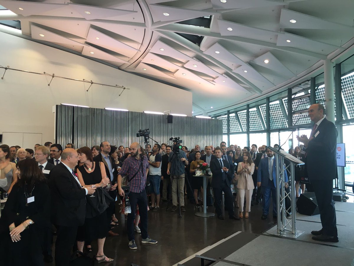 ArabBritishCent's tweet photo. What a wonderful 40th Anniversary and Award Ceremony Night he had yesterday! Thank you to everyone who made it possible! https://t.co/qtIu9PMF1z