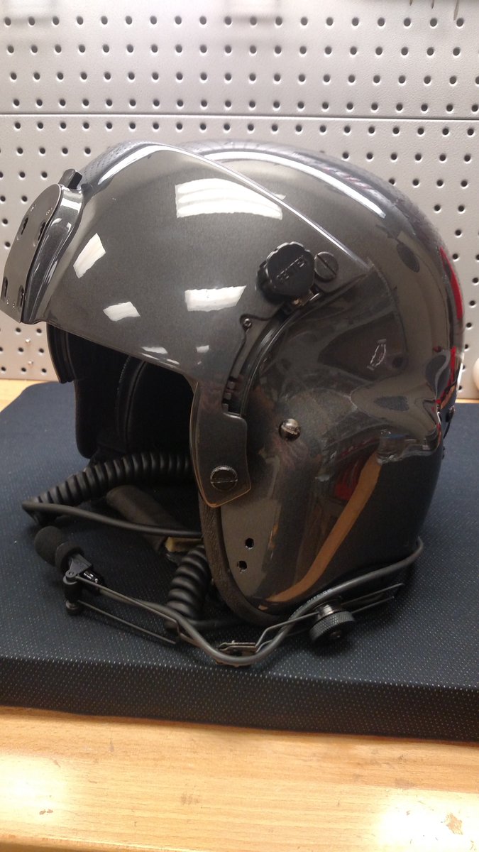 ProFlightGear's tweet image. Nice looking Gentex HGU-56/P Helmet with a custom "Titanium" paint job from Pro Flight Gear.