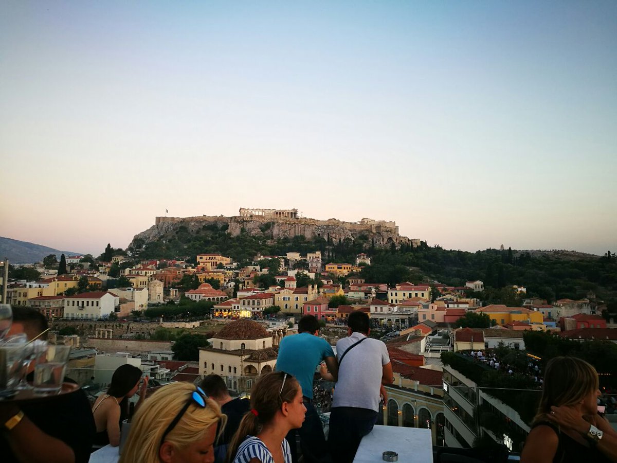 2MonkeysTravel's tweet photo. little restaurants &amp; cafes at The Plaka district of #Athens! @visa_gr #visa #visagreece #NotATourist #everywhere #everywhereyouwanttobe #ad https://t.co/6SKM1LTk10