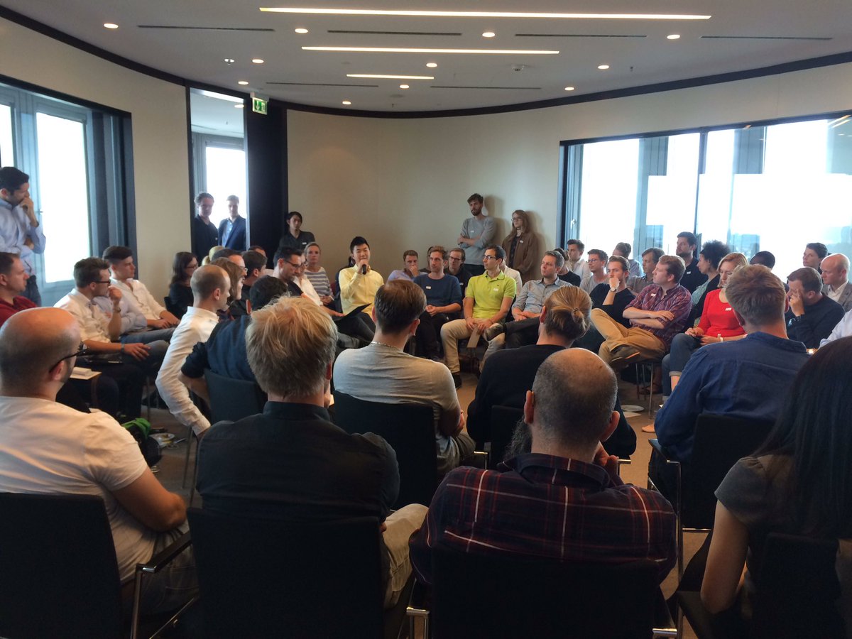 WorkSetting's tweet photo. Full house at our 3rd annual #PropTech discussion on new trends in the industry #TOA17 https://t.co/hl0FSjVDmv