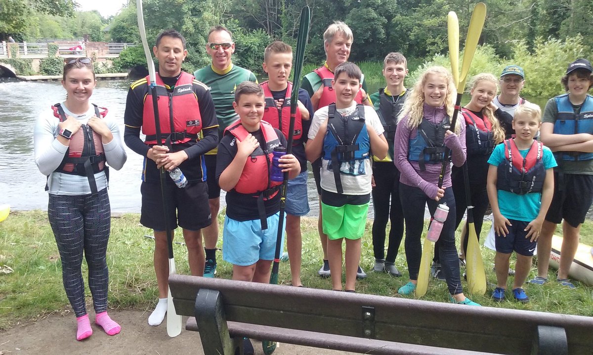 FEHS_science's tweet photo. Final day of kayaking. Trek from Horstead Mill to Wroxham. Students were fab. #framgowild #framcommsteam https://t.co/Hg6wQgaREC