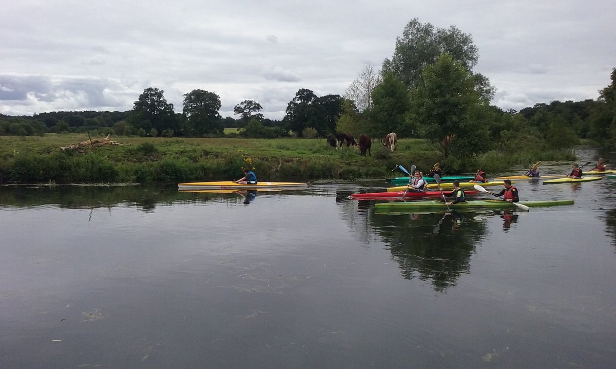 FEHS_science's tweet photo. Final day of kayaking. Trek from Horstead Mill to Wroxham. Students were fab. #framgowild #framcommsteam https://t.co/Hg6wQgaREC