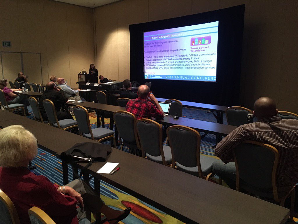 TownSquareTV's tweet image. @alliancecm #ACMmpls participants discuss FUNDRAISING, what we all must do to support LOCAL COMMUNITY MEDIA!