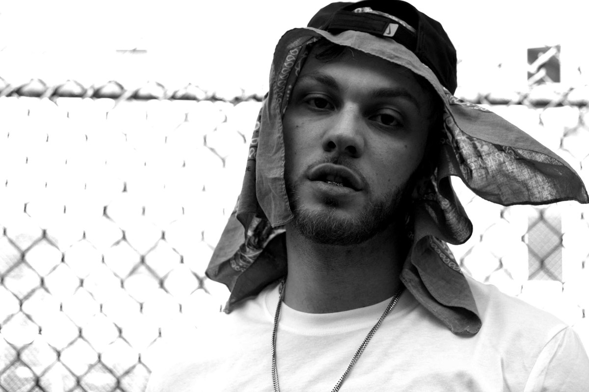 HipHopCanada's tweet photo. Fire Ting: Canadian rapper @SayzeeSoyaSauce releases 12-track self-titled album #SAYZEE ⚡️ https://t.co/sXcFUknJVb #NewMusic #HipHop https://t.co/iIqBiPAZc5