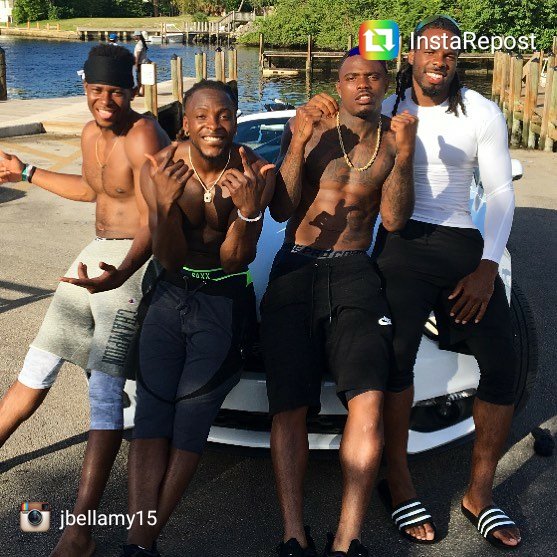 jcarter54's tweet photo. The boys are looking good! Ready for #Bears training camp! #CamMeredith #KevinWhite #JoshBellamy #MarkusWheaton https://t.co/4uSI701jjX
