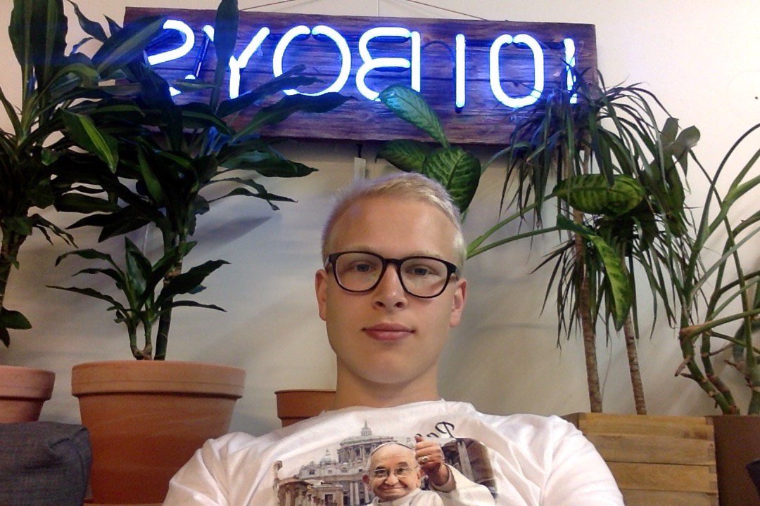 MY FANS KEEP ME GOING